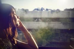 Con tự kỷ, chồng bị tai nạn lao động, người thân còn không ngừng gây áp lực