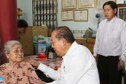 Tri ân công lao các Mẹ Việt Nam Anh hùng