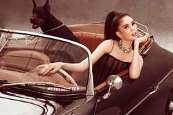 Ngọc Trinh chụp ảnh 'chơi chơi' hết 150 triệu: Vì sao đắt đỏ như vậy?