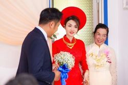 Nhan sắc xinh đẹp của vợ mới cưới diễn viên 'Cổng mặt trời' khiến dân tình xuýt xoa