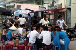 Hà Nội: Quán ăn đường phố, trà đá vỉa hè, cà phê tạm dừng hoạt động từ 17h chiều 3/5