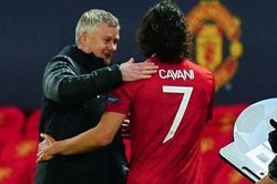 Lý do MU không nên gia hạn Cavani