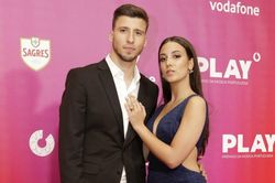 Ngắm nữ sao nhạc Pop, bồ xinh của Ruben Dias