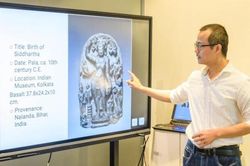 Lắp ghép từ những 'mảnh vỡ' lịch sử