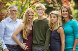 3 con của tỷ phú Bill Gates chỉ được thừa kế 10 triệu USD trong khối tài sản 130 tỷ USD như lời đồn?