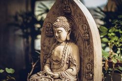 Ý nghĩa và biểu tượng bảy báu của Chuyển luân thánh vương