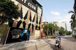 Sau đêm đi bar 'giải ngố', nhiều người dân Phúc Yên thành F1