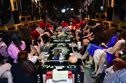 Quán karaoke trá hình ở TP.HCM tiếp nhiều khách nước ngoài