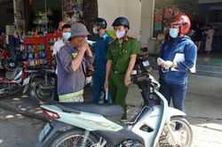 Yên Bái xử phạt nhiều người không mang khẩu trang nơi công cộng