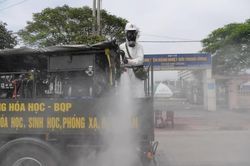 Bác sĩ dương tính với SARS-CoV-2 ở Hà Nội, Yên Bái phong tỏa khu phố