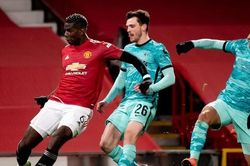 Ngoại hạng Anh chốt lịch M.U gặp Liverpool, thầy trò HLV Solskjaer 'khóc thét'