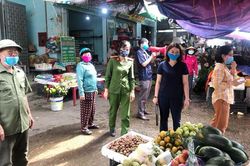 Nghệ An dừng các hoạt động dịch vụ không thiết yếu từ 12h trưa nay