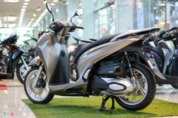 Cận cảnh Honda SH 350i tại Việt Nam