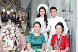 Lộ danh tính 'nàng dâu hào môn' của bà Nguyễn Phương Hằng, trang cá nhân biến mất sau lễ ăn hỏi
