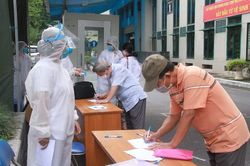 Bộ Y tế khuyến cáo '5K' chung sống an toàn với dịch bệnh