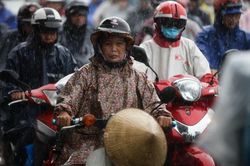TP.HCM mưa dông hôm nay