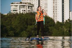 Lần đầu tôi chèo SUP, ngắm nhìn TP.HCM từ view sông