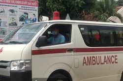 Uống thuốc tẩy giun, 9 học sinh nhập viện