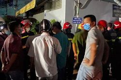 Cháy lớn nhà dân, 8 người chết ở TP HCM