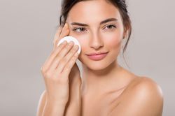 Những lưu ý khi chăm sóc làn da lúc giao mùa