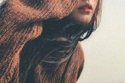 Khi cảm xúc lần lượt rời đi cũng là lúc ta cảm thấy mình cô độc nhất, vô cảm nhất
