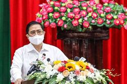Thủ tướng: 'Nhân dân phải hạnh phúc ấm no, năm sau phải tốt hơn năm trước'