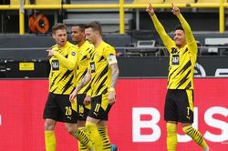 Dortmund thắng kịch tính Leipzig, giúp Bayern vô địch sớm