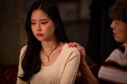 Mới cưới được một tuần, vợ bỗng đưa đơn ly hôn và ép buộc tôi một việc trái với lương tâm