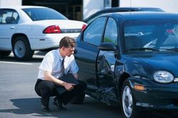 Những điều cần biết về bảo hiểm thân vỏ xe ô tô