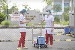 2 điều dưỡng ở Bệnh viện Bệnh Nhiệt đới Trung ương dương tính với virus SARS-CoV-2