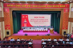 Chủ tịch Quốc hội Vương Đình Huệ tiếp xúc cử tri tại huyện Vĩnh Bảo, Hải Phòng