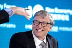 Tỷ phú Bill Gates kiếm hơn 4.600 USD/giây