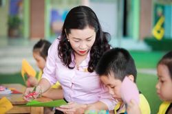 Cô hiệu trưởng viết phần mềm từ trái tim