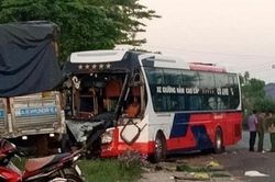 Tai nạn giao thông đến sáng 10/5: Loạt xe máy va chạm xe ben, 2 người tử vong, 2 người bị thương