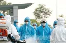 Chuyên gia nói về các ổ dịch COVID-19 và điều kiện giãn cách xã hội