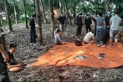 Sòng bạc 'di động' quy mô lớn trong vườn cao su