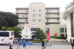 19 cán bộ y tế Bệnh viện Bạch Mai cách ly liên quan đến ca Covid-19