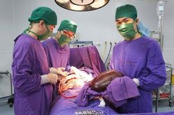 Quảng Ninh: Phẫu thuật cắt lá lách 'khổng lồ' gây nguy hiểm cho bệnh nhân