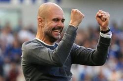 Man City giành chức vô địch nhờ sự điều chỉnh của Pep