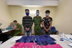 Bị bắt khi đang 'ôm' 18.000 viên ma túy tổng hợp đi bán