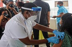 WHO rà soát số liệu đáng ngại về lây nhiễm ở nước tiêm chủng nhiều nhất thế giới