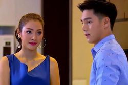 Tình cờ gặp vợ cũ đang trông xe, chồng thương tình cho 1 triệu, ai ngờ màn trùng phùng 3 năm sau lại khác biệt một trời một vực
