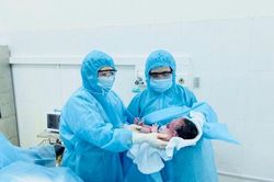 Lào Cai đón em bé chào đời an toàn tại khu cách ly
