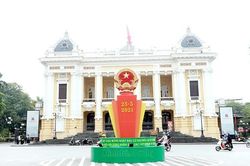 Hà Nội: Đường phố trang hoàng rực rỡ chào đón ngày hội toàn dân