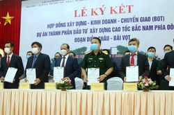 Ký hợp đồng BOT xây dựng đường cao tốc Bắc Nam đoạn Diễn Châu - Bãi Vọt