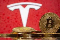 Thị trường tiền kỹ thuật số bốc hơi 365 tỉ USD sau dòng tweet của tỷ phú Elon Musk