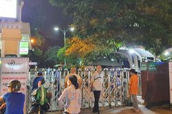 Hà Nội: Bàng hoàng phát hiện người đàn ông tử vong khi rơi từ tầng 5 Bệnh viện Việt Đức