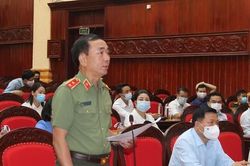Thứ trưởng Trần Quốc Tỏ tiếp xúc cử tri tại Bắc Ninh