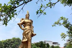 Những quận, huyện nào mang tên danh nhân?