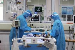 Tối 14/5: Có 41 bệnh nhân mắc Covid-19 tiên lượng nặng